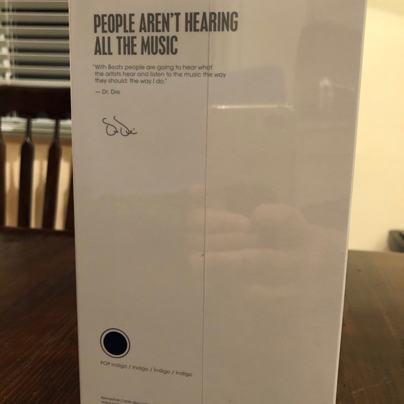 Beats Solo3 Wireless EXCLUSIVE POP COLLECTION - Picture 3 of 7